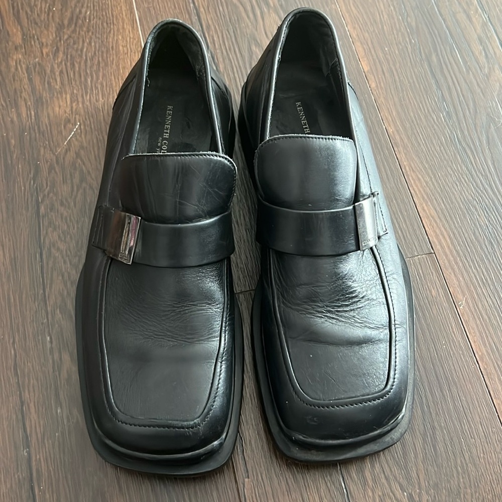Kenneth Cole Black Leather Buckle Loafers